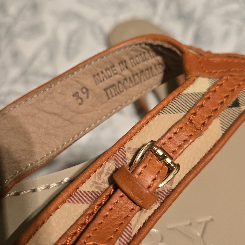 Burberry Tan Leather & Check Thong Sandals - Picture 3 of 4